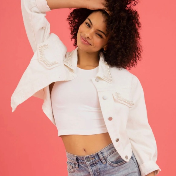 White jean jacket with pearl embellishes from Vici Collection. - Picture 2 of 4